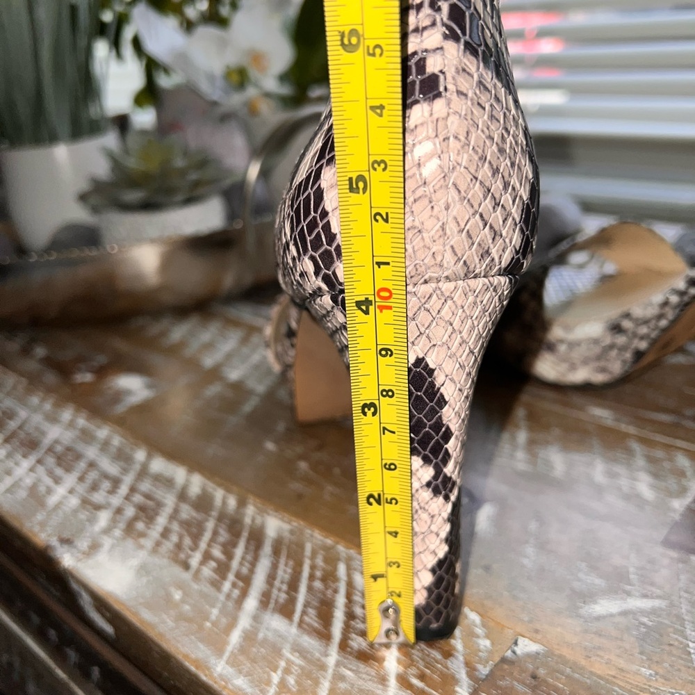 Vince Camuto platform snakeskin 4โ high block heels ankle straps open toe - Picture 8 of 15